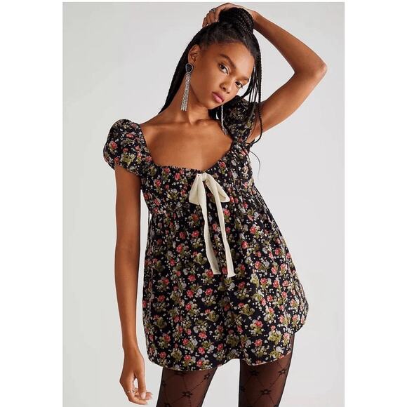 Free People Dresses & Skirts - Free People Size XS Gaia Black Floral Corduroy Smocked Baby Doll Tunic Dress